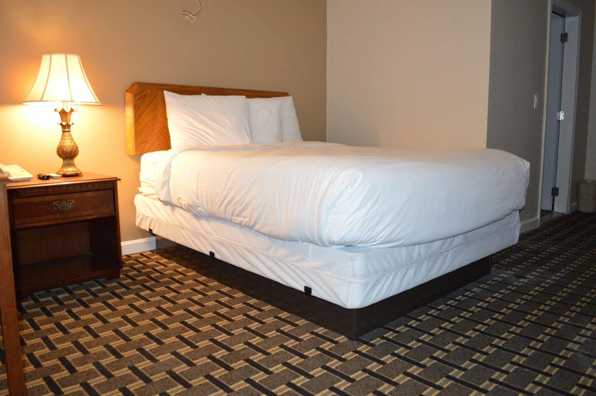 Nashoba Valley Inn & Suites Ayer Eksteriør bilde