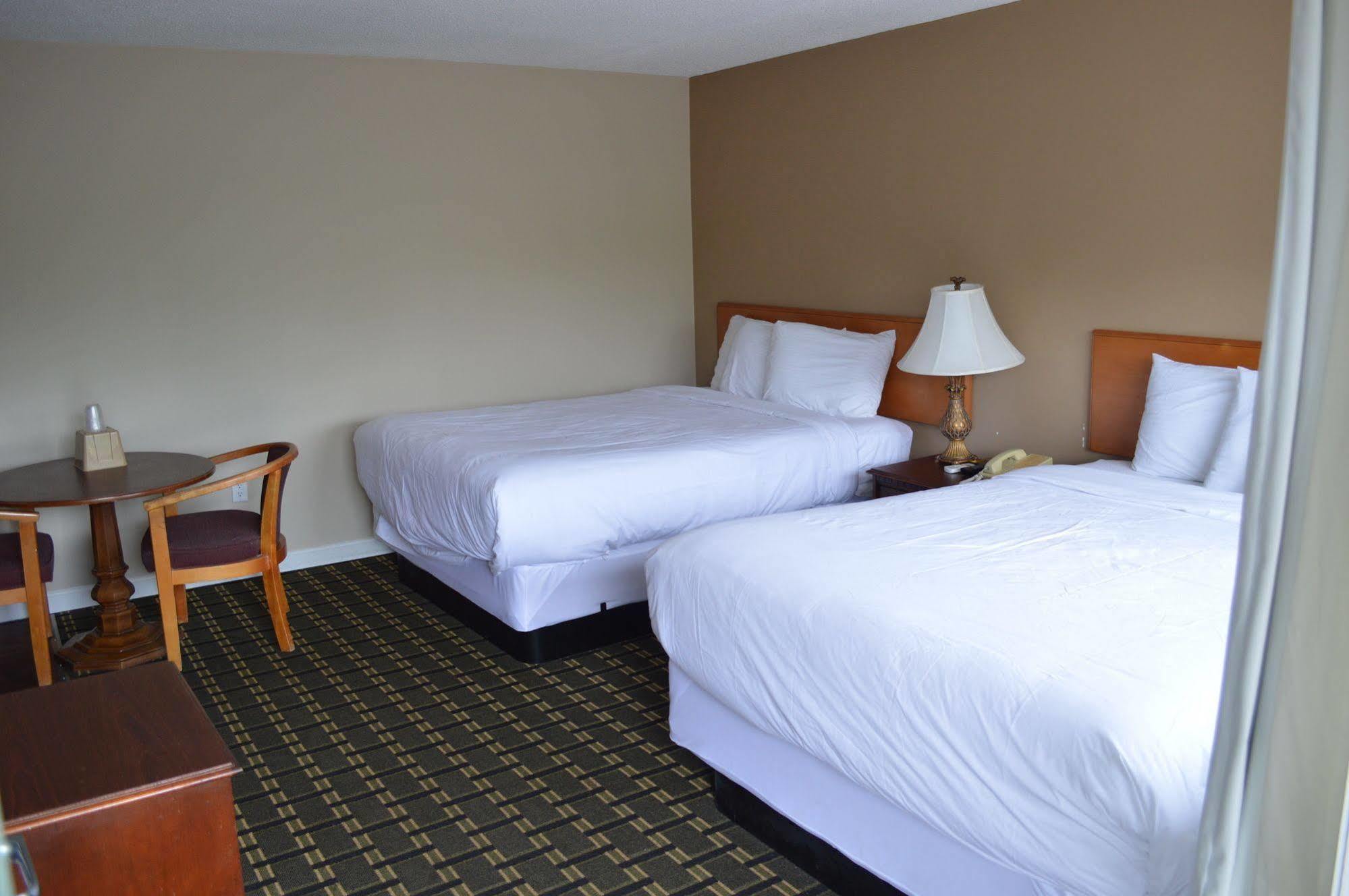 Nashoba Valley Inn & Suites Ayer Eksteriør bilde